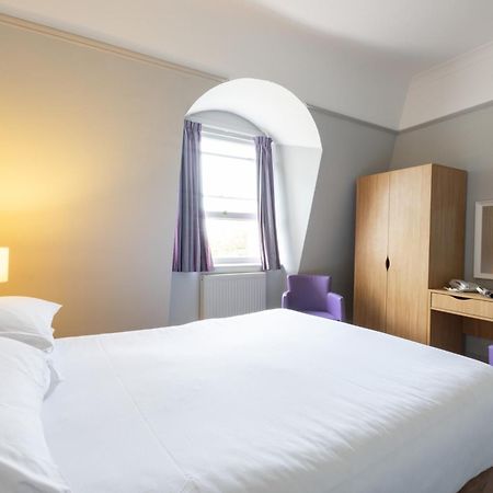 The Caledonian Torbay Hotel Torquay Room photo
